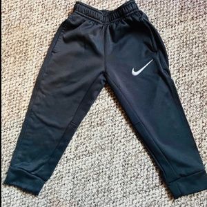 Nike dri fit sweatpants